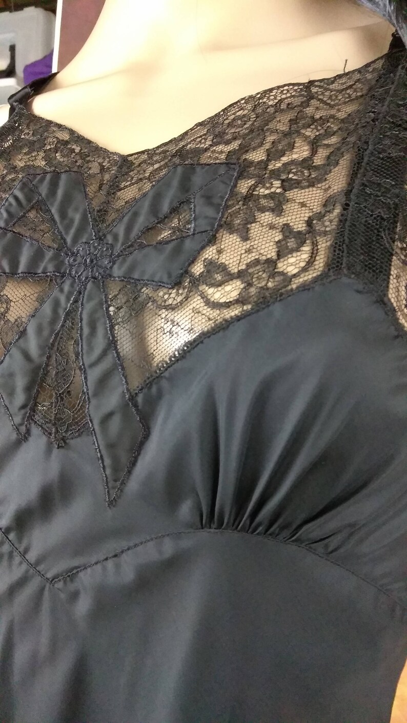 Mid Century Black Full Slip/nightgown//peek-a-boo Lace | Etsy UK