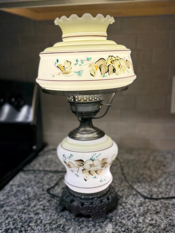 Vintage Quoizel Milk-Glass Floral Themed Hurricane Lamp.  Vintage from the 1970s. WORKS LIKE NEW!!!!!!