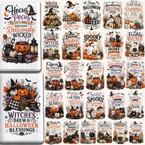 Puede incluir: Una colección de toallas de tela blanca con diversas ilustraciones temáticas de Halloween que incluyen calabazas, fantasmas, sombreros de bruja y calderos, acompañadas de textos decorativos como Hocus Pocus, Spooktacular y Witches Brew.