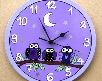Round Wall Clock With Owls Painting