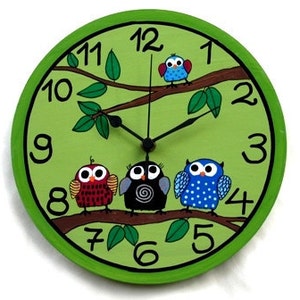 Green Wall Clock With Owls Painting