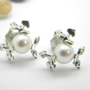 Sterling silver pearl earrings stud, post flower earrings, wedding white pearl earrings  botanical jewelry, white pearl jewelry post earring