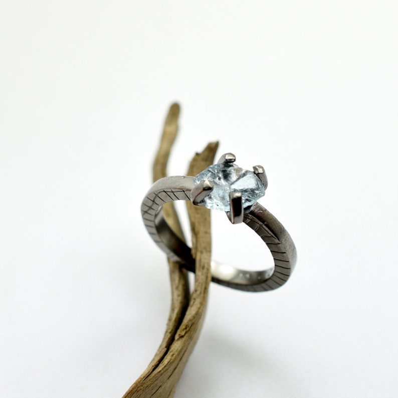 stack stone ring size 7.5 March birthstone jewelry light blue ring Aquamarine ring oxidase sterling silver rough raw aquamarine crystal