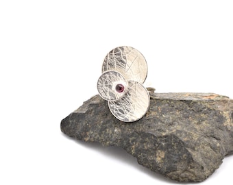 statement ring from sterling silver textured patterned discs ring size 6.5 - contemporary jewelry