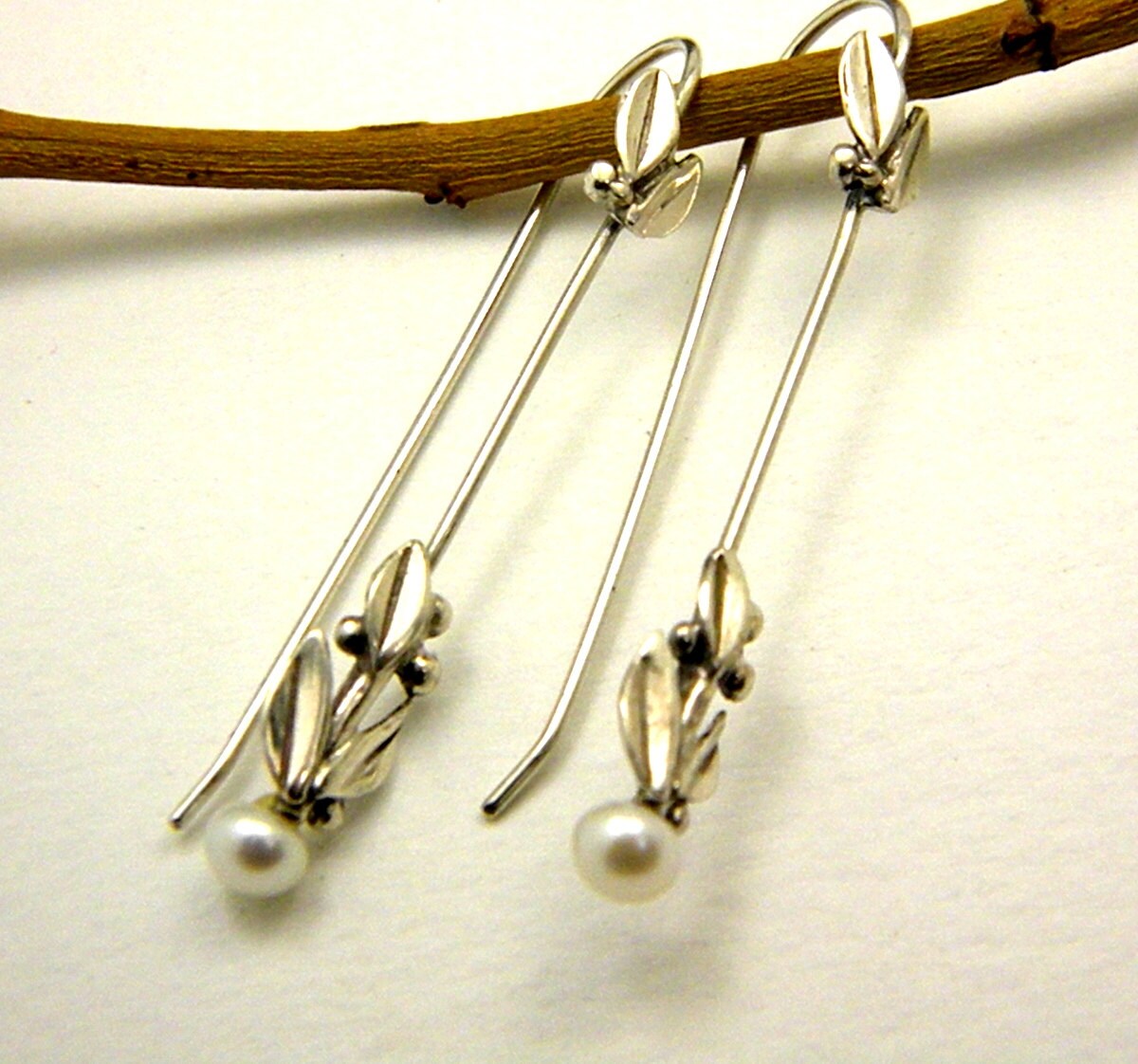 新品未使用 Tostalgic clothing Pearl earring Long Pearl Earrings Sterling Silver Pearl Leaf Earrings