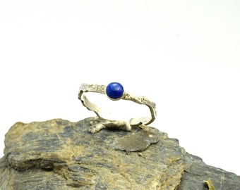 Sterling silver lapis ring dark blue stone delicate stacking size 7 stack ring, petite textured band and stackable