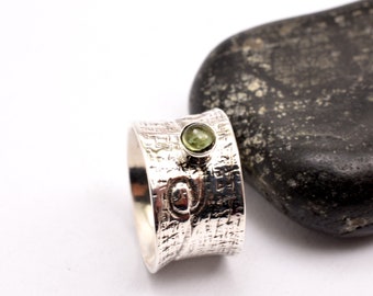 Sterling silver peridot wide band ring , green stone solitaire ring, textured band artisan ring, peridot jewelry August birthstone