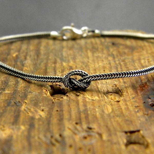 Sterling silver bracelet, infinity knot, braided chain rope bangle, antique style Celtic jewelry, oxidize jewelry, rustic bracelet