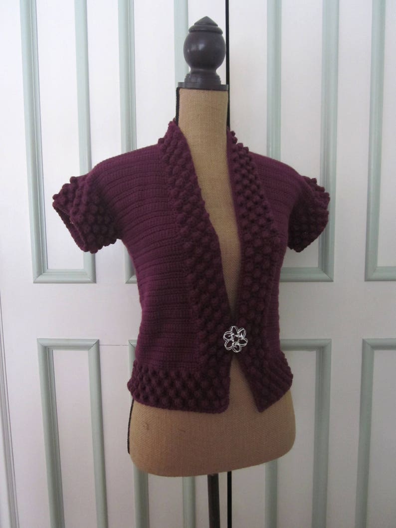 Short Sleeves Wool Yarn Plum Crochet Cardigan Jacket size M Women/'s Sweater