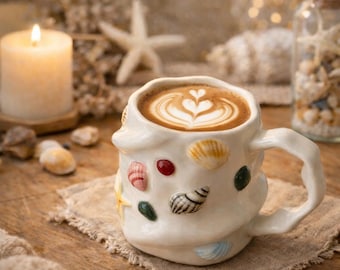Caneca de cerâmica artesanal em formato de concha, xícara de café com tema de praia, xícara de chá de cerâmica ondulada irregular, caneca decorativa costeira em 3D com formato de estrela-do-mar.