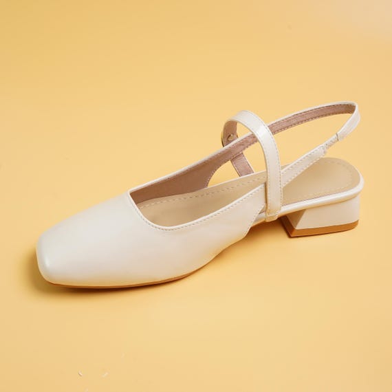 Vintage Inspired White Leather Slingback Flats, Women display picture 1