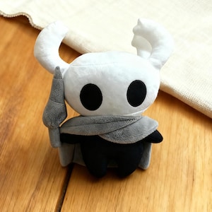 Hollow Knight Plush Keychain, Game Character Stuffed Toy, Hornet & Knight Soft Doll, Cute Plush Toys, Video Game Collectibles