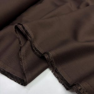 Tecido marrom escuro 100% viscose para confecção de vestidos, blusas e saias (Largura 150 cm/59")