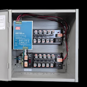 Somfy Motor Power Distribution Enclosure: 20AMP/10AMP Fused 24V