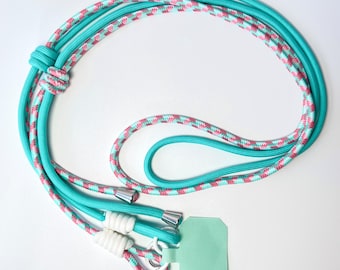 Correa para teléfono móvil personalizada, mezcla de cian, azul y rosa, ajustable, cómoda de llevar.