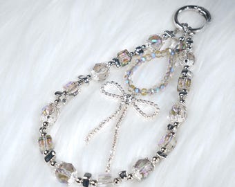 Handgemachte Kristall Telefon Charme, Silber Strass Bogen, Kokette Taschenanhänger, Fairycore Perlen Gurt, Y2K Ästhetischer Schmuck, Geschenk für Sie