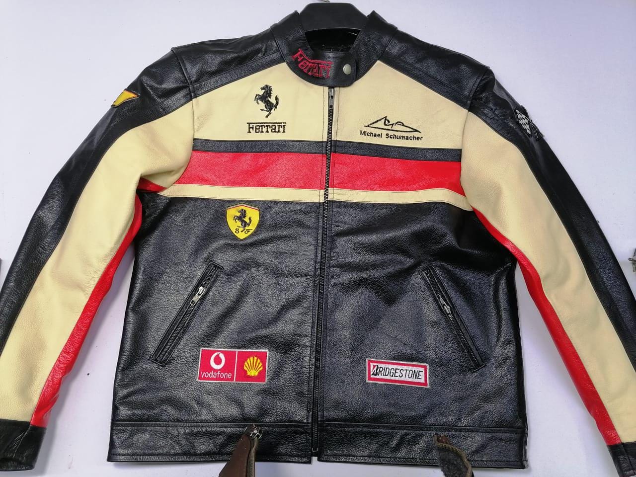 Ferrari リアルレザー　ジャケット　非売品　超希少！　未使用❣️入手困難 Ferrari リアルレザー ジャケット 非売品 超希少！ 未使用