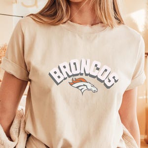 Broncos Mascot Shirt, Retro Game Day Tee, Vintage School Spirit Wear, Team Pride T-Shirt, College Football Fan Gear, Sports Mascot Top