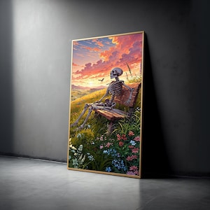 Puede incluir: Obra de arte enmarcada que representa un esqueleto relajándose en un banco de madera en un campo de flores silvestres. El fondo presenta una vibrante puesta de sol con un cielo colorido y colinas. Un pájaro vuela en la distancia.