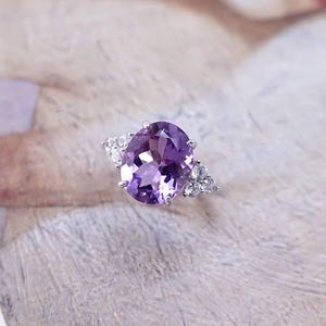 Amethyst Ring, Natural Amethyst Ring, Oval Amethyst Ring, 925 Sterling Ring , February Birthstone Ring, Statement Ring, Danity Ring