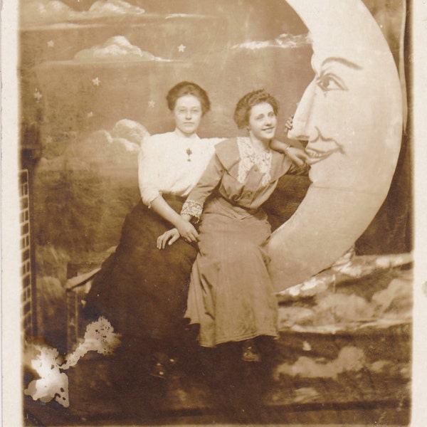 Wishing on a Paper Moon- Best Friends- Edwardian Portrait- 1910s Vintage Photograph- RPPC