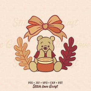 Diseño de bordado de oso otoñal: Osito de miel coqueto, hojas de otoño (varios tamaños y formatos)
