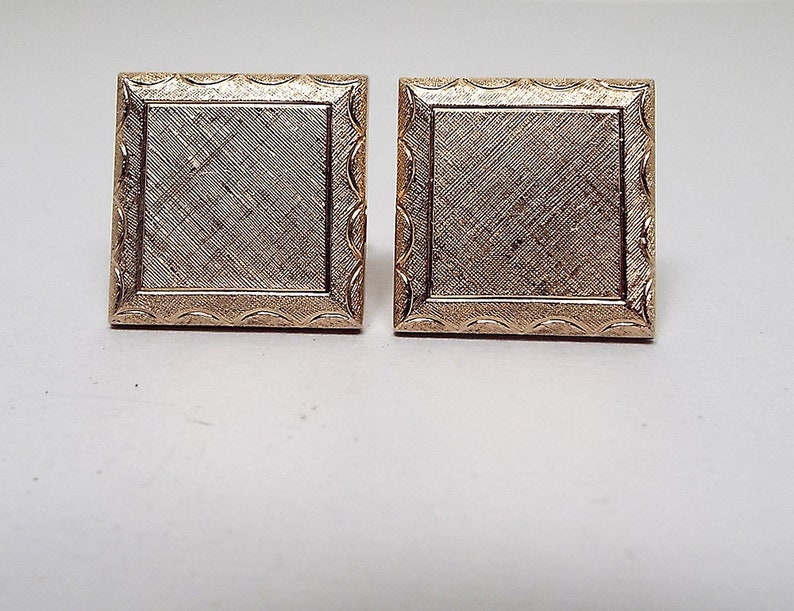 Square Cuff Links Textured Gold Tone Best man Groom Gift Vintage Cufflinks Mens Formal Retro 1970s 70s Wedding Jewelry