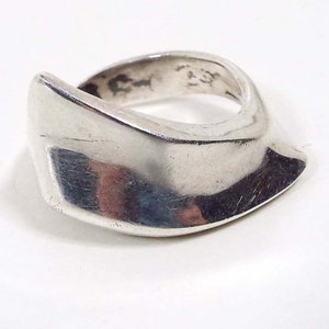 Polish 875 Silver Angled Modernist Style Vintage Ring