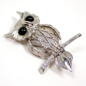 Textured Silver Tone Vintage Owl Brooch Pin with Black Plastic Eyes