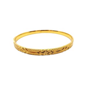 Vintage Sarah Coventry Diamond Cut Etched Gold Tone Bangle Bracelet