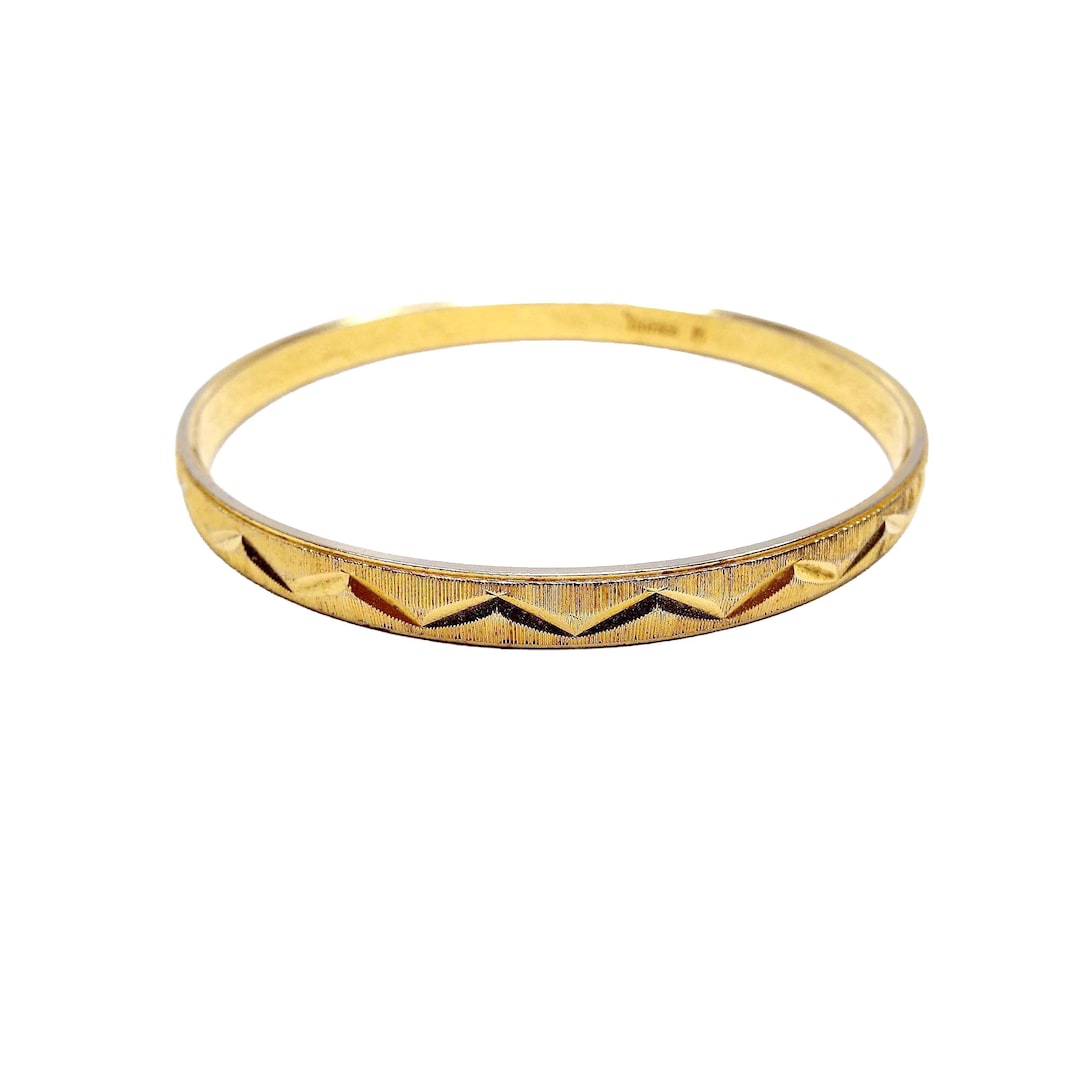 Vintage Crown Trifari Zig Zag Etched Gold Tone Bangle Bracelet - Etsy