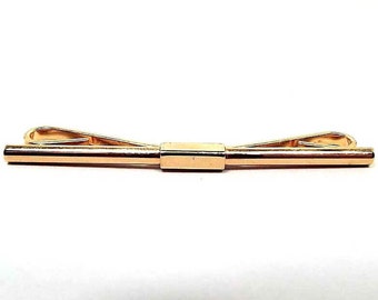 Vintage Collar Clip Stay with Plain Almost Straight Front, Gentleman Jewelry, Gold Tone