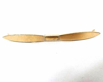 Mid Century Vintage Collar Clip Stay with Pinched Ends