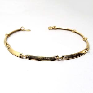 Avon Vintage Bracelet, Gold Tone Simple Plain Curved Links
