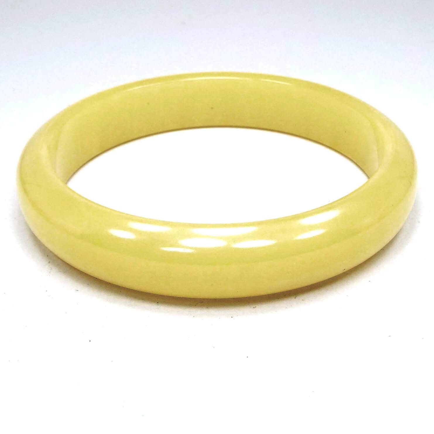 Bakelite Bangles Guide BOOK ベークライトアンティーク Bakelite Bangles & Jewelry Collector Guide Full Color w