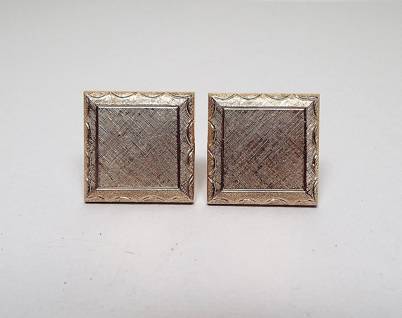 Square Cuff Links Textured Gold Tone Best man Groom Gift Vintage Cufflinks Mens Formal Retro 1970s 70s Wedding Jewelry