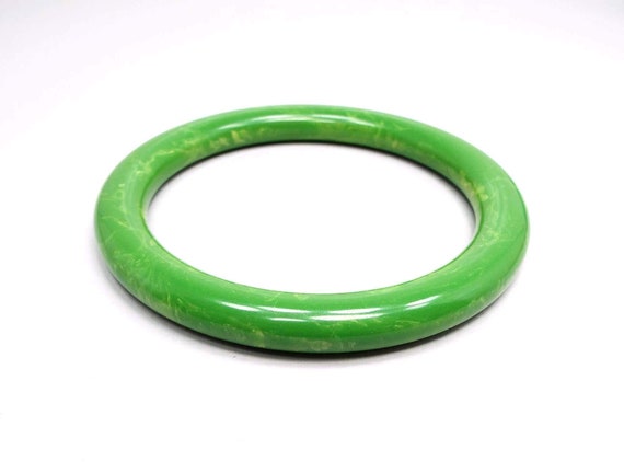 Green and Yellow Mid Century Vintage Lucite Bangl… - image 2