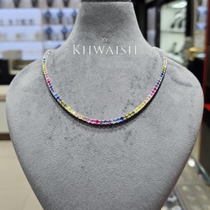 Parure de collier ras-de-cou et boucles d'oreilles délicates serties de diamants multicolores solitaires et de pierres CZ en argent, bijoux en diamants