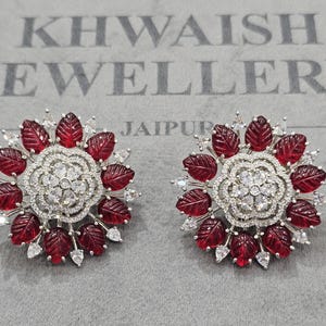 ステートメント ルビー レッド ペアカット CZ スタッドピアス、シルバー ステートメント ジュエリー、ダイヤモンド ジュエリー、ダイヤモンド ピアス