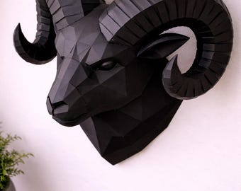 Low Poly Ram Head Wall Decor – Modern Black Geometric Art