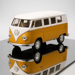 5&quot; Classic 1962 Volkswagen Bus Van Diecast Model Toy 1:32 VW- Yellow