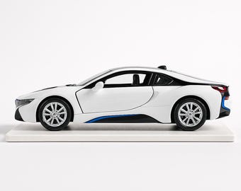 1:36 BMW i8 Coupe White