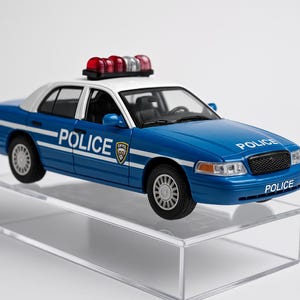 Ford Crown Victoria Police Interceptor 1:42 diecast model toy fun BLUE