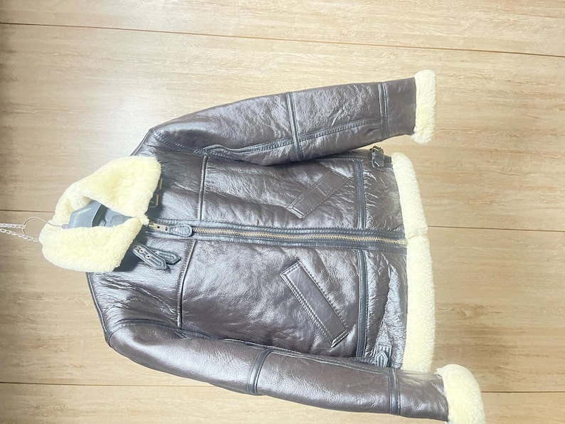 Leon Kennedy RE4 Sheepskin Leather B3 Bomber Jacket: Cosplay Aviator Coat image 7