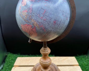 Studio Decor Viewpoint Heritage Home Desk Tabletop Globe w/Wooden Base