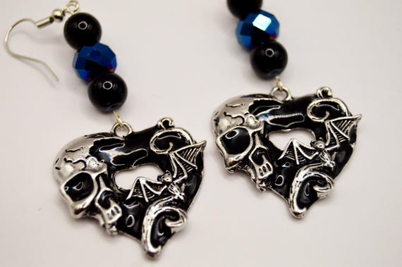 Black Hart earrings with Skulls and Bats, Dangle, Beaded, Halloween, Gothic, Punk