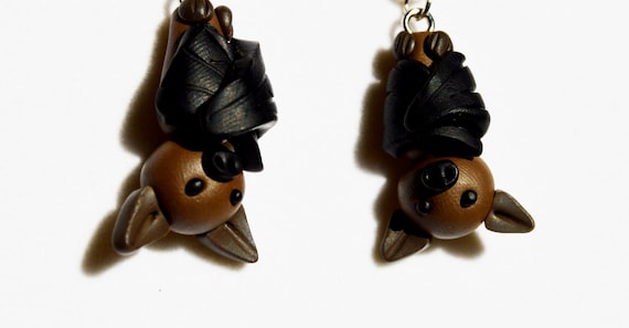 Bats and stars earrings. | Goth | Halloween | Cute | Animal | Night | Wings | Dangle | Star