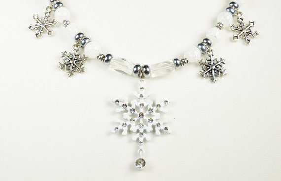 Snowflakes necklace and earring set. | Winter | Holidays | Snow | February | Gift for her | Love