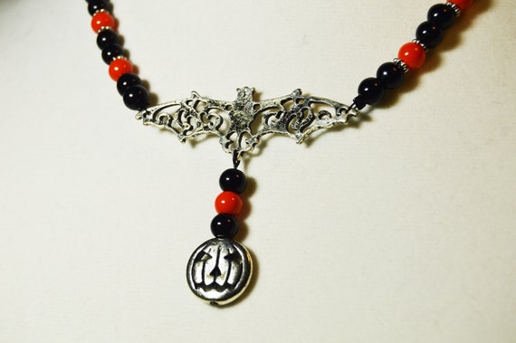 Pumpkin and bat beaded necklace. Orange, Black, party, costume