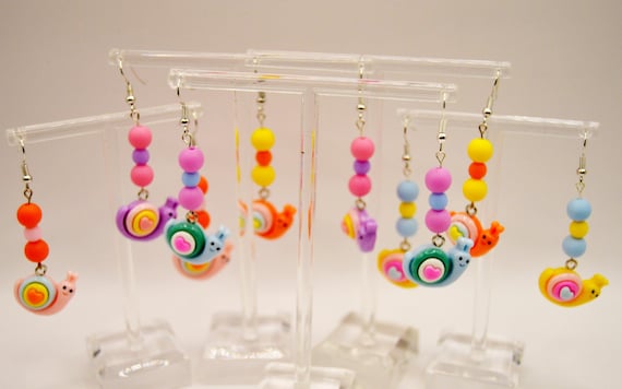 Sweet little snails with harts, resin, color choice, dangle, gift for little her